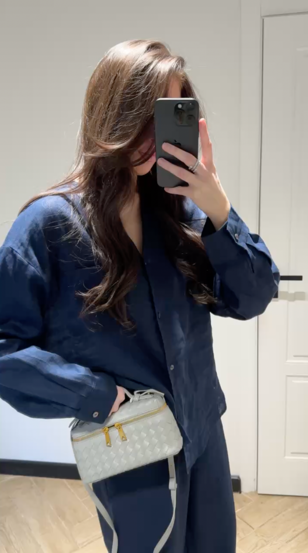 https://cdn.shopify.com/videos/c/o/v/c8d806dea77945a1a8afb054003aa5a9.mp4